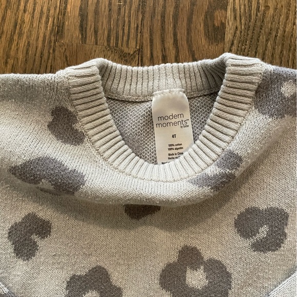 Leopard Print Sweater Set - Picture 3 of 3